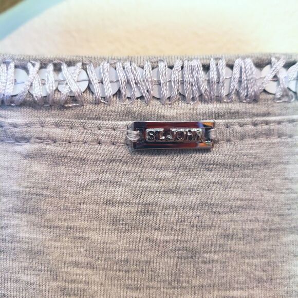 St. John Hi Lo Sequin Trim Top - Picture 5 of 11